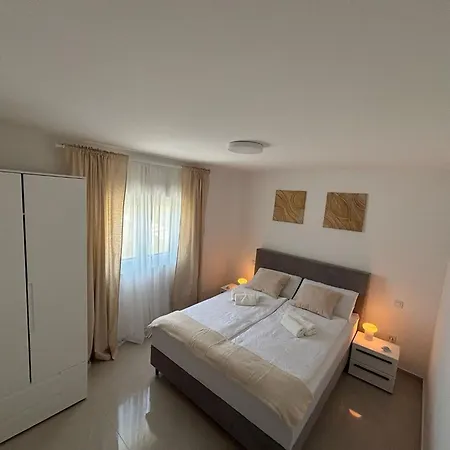 Filmaris Apartment Vlasici